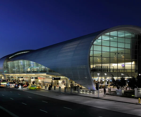 SJC (San Jose Mineta International Airport)
